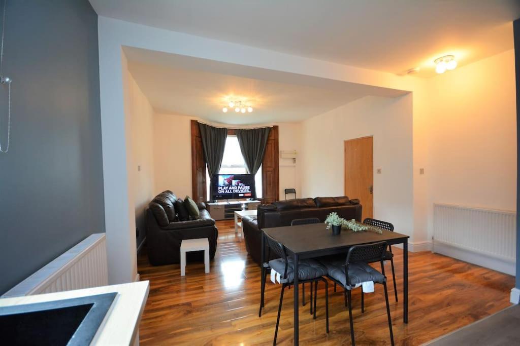 Lovely 4Bedroom Apartment London Luaran gambar