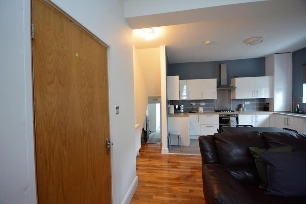 Lovely 4Bedroom Apartment London Luaran gambar